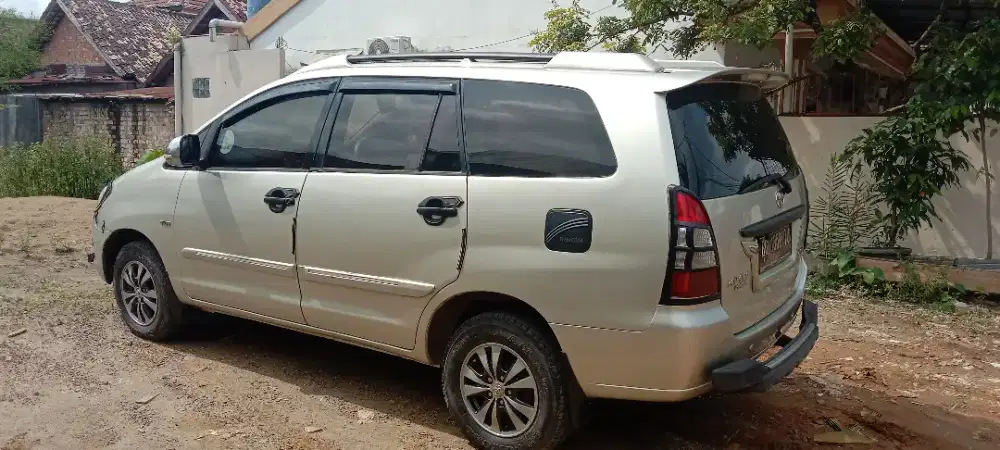 Kijang Inova 2006 manual siap jalan