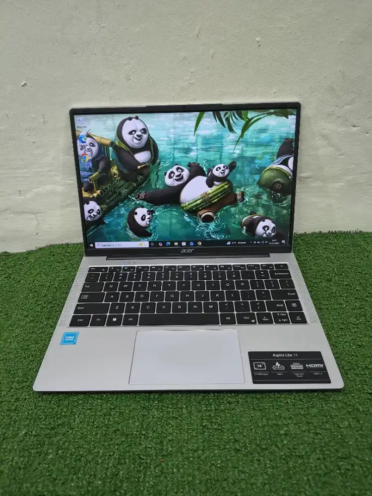 Jual Cepat Laptop Acer Aspire AL14-31P 8/256Gb