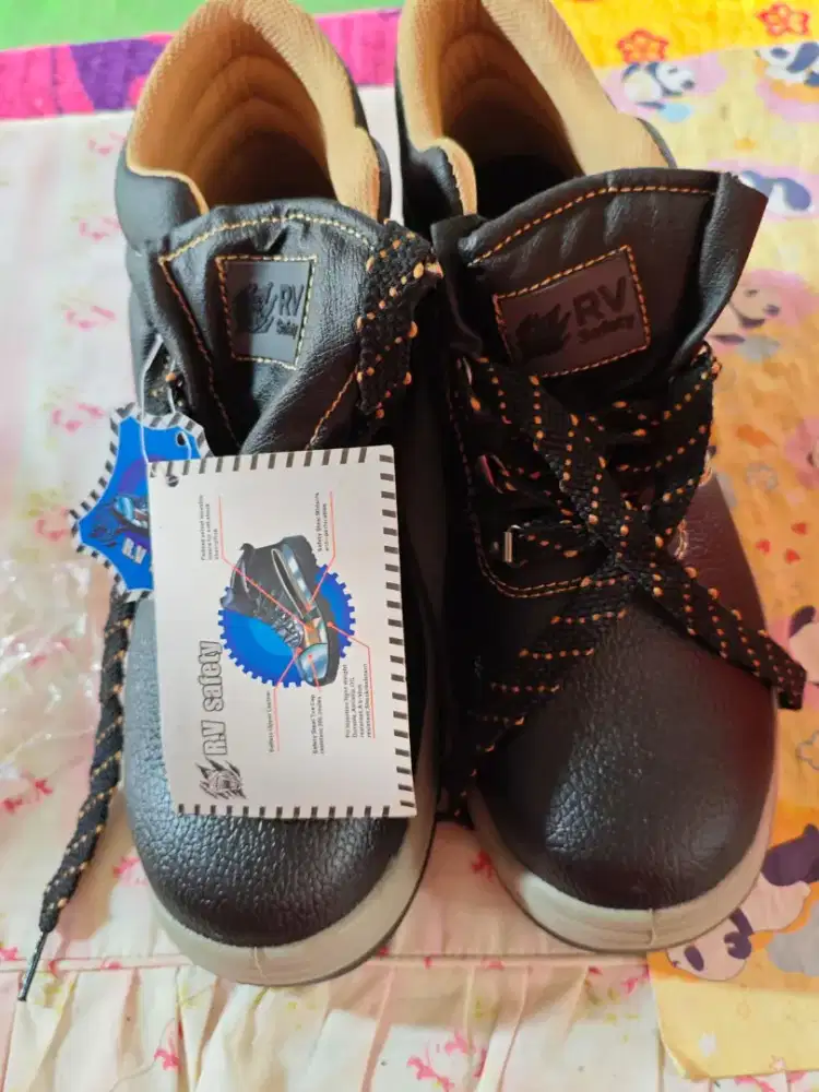 Sepatu sefti msih bgus