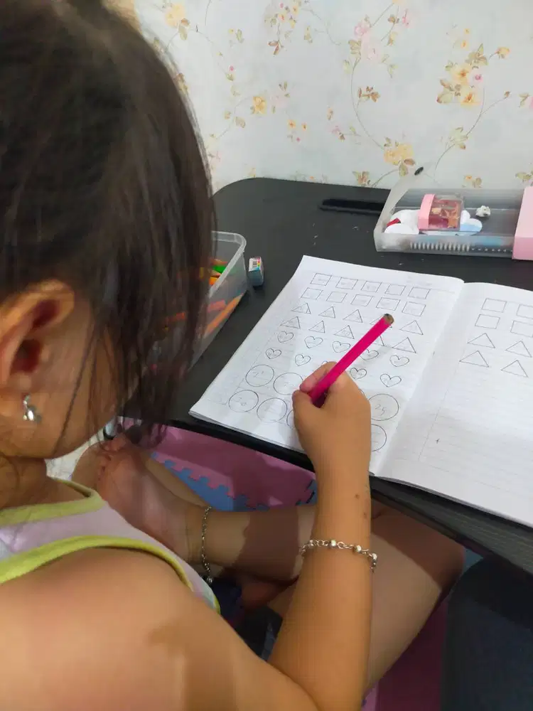 MENERIMA LES PRIVAT KELAS PG, TK, SD