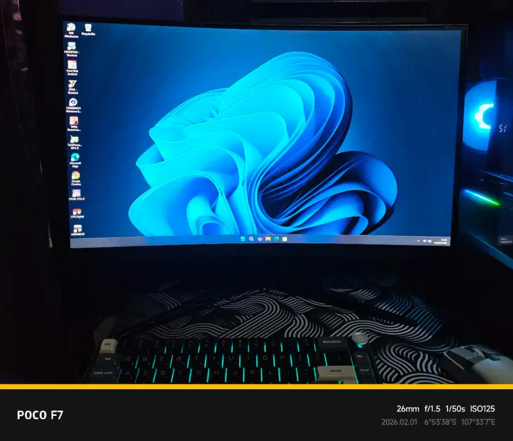 Monitor gaming msi curve 24 inch 165hz ( garansi on 2 th)