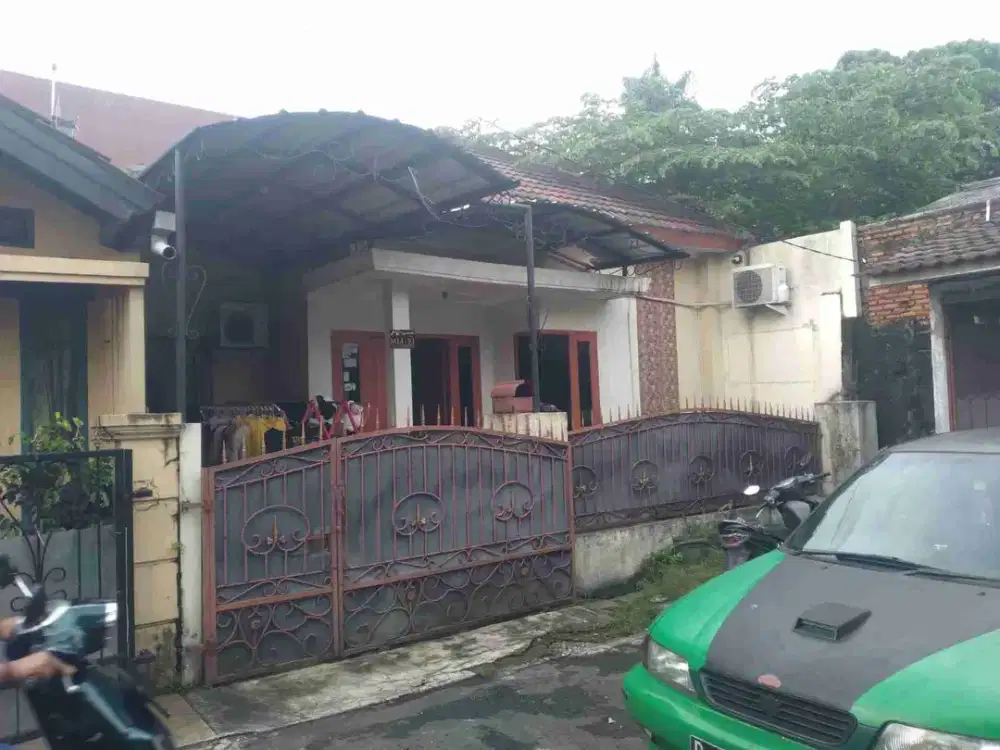 Dukuh zamrud rumah di jual murah luas tanah 100 m2 posisi hook