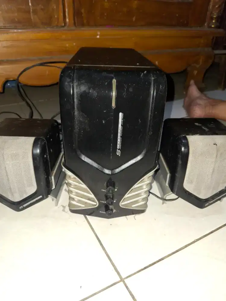 Speaker Simbadda CST 6000