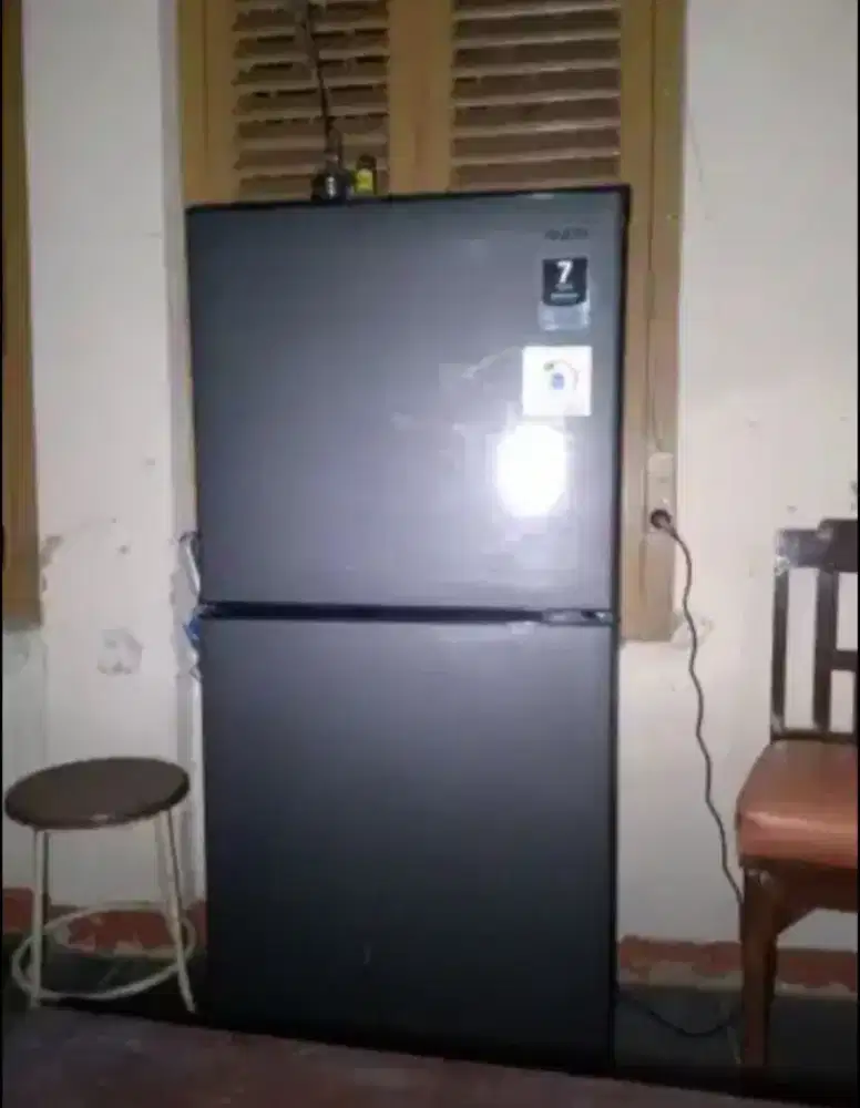 Kulkas Sharp 2 pintu