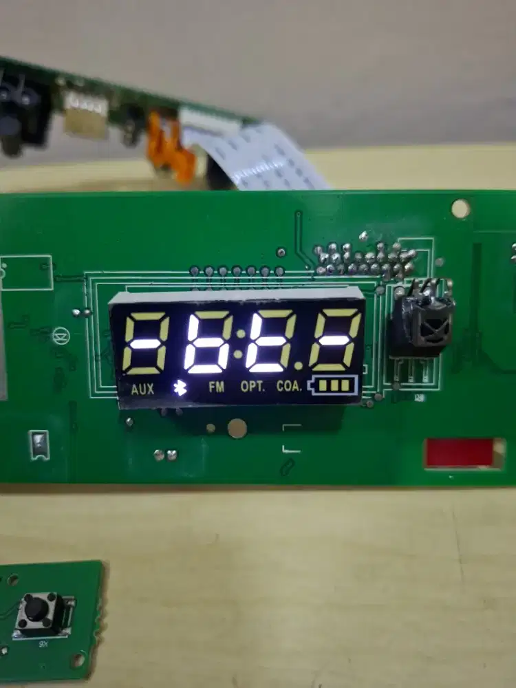 Mesin soundbar polytron