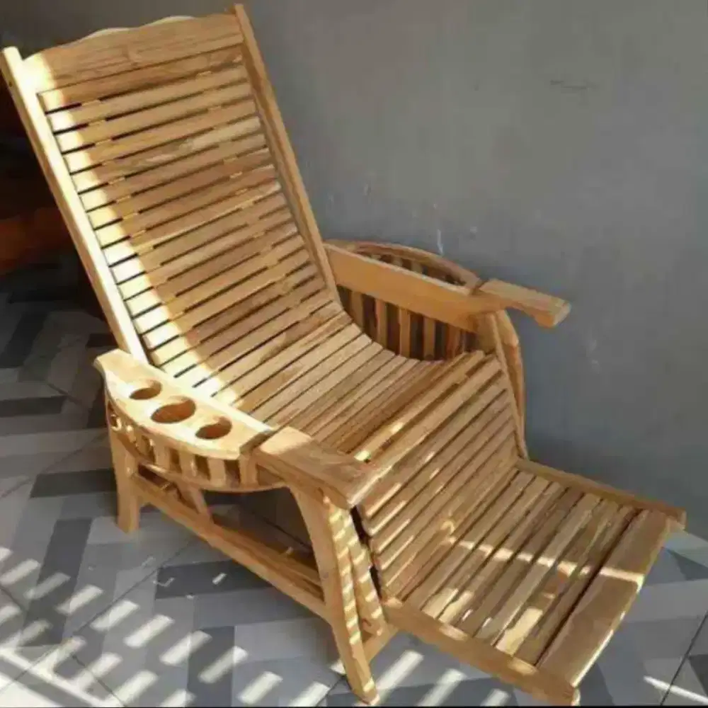 Kursi malas / santai Jati Jepara