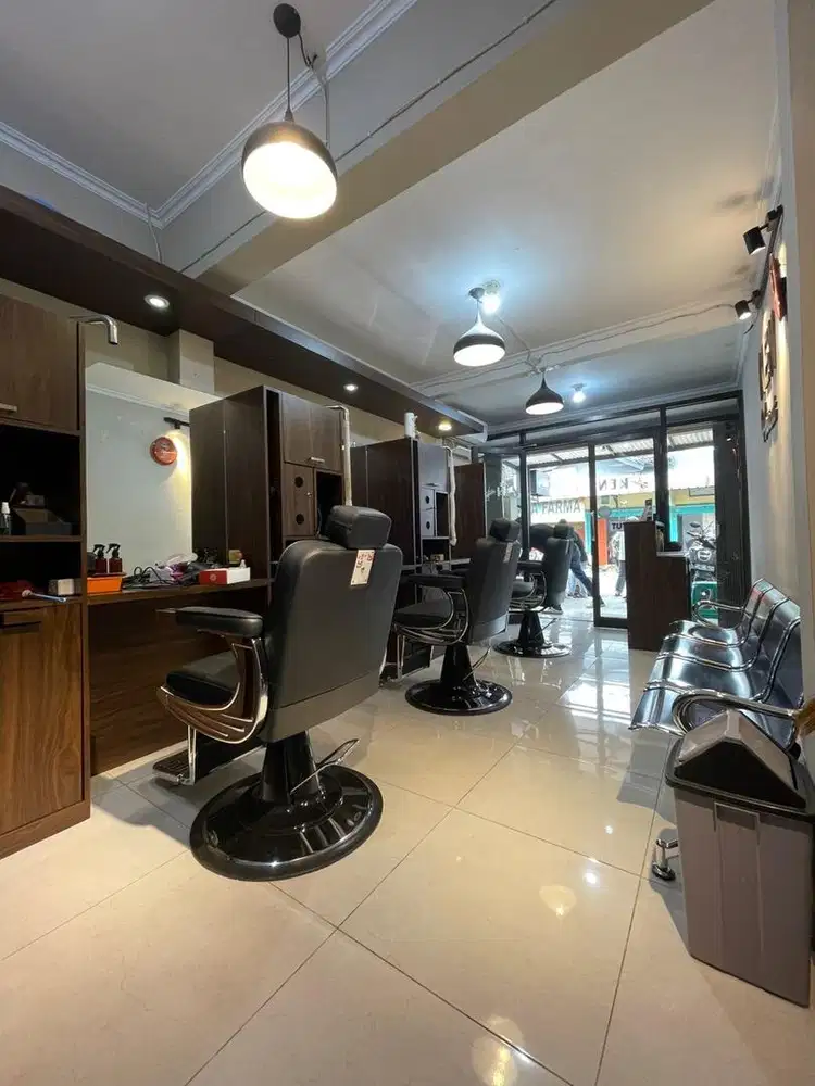 Lowongan tukang cukur