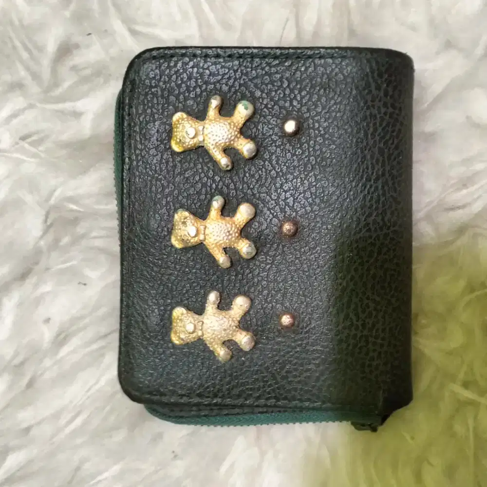 dijual ga terpakai
dompet lipat
3 beruang
tempat foto
slot uang receh