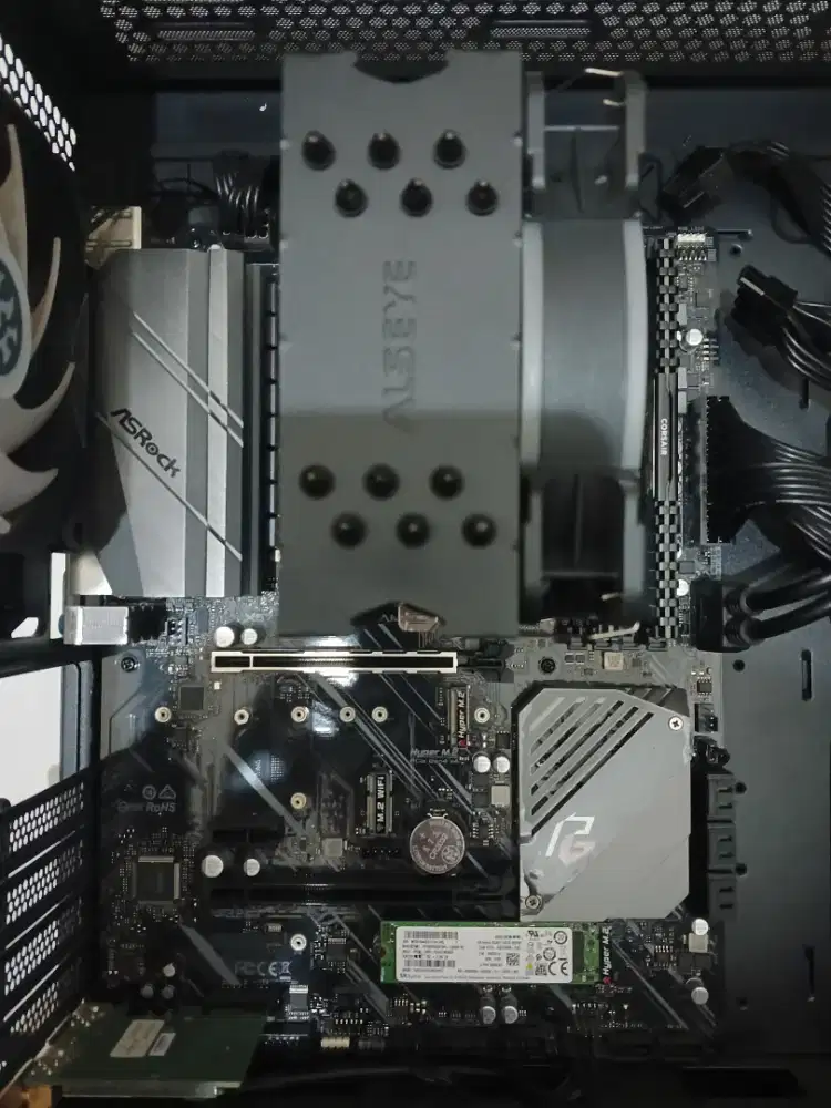 Motherboard Assrock 570 phantom gaming 4