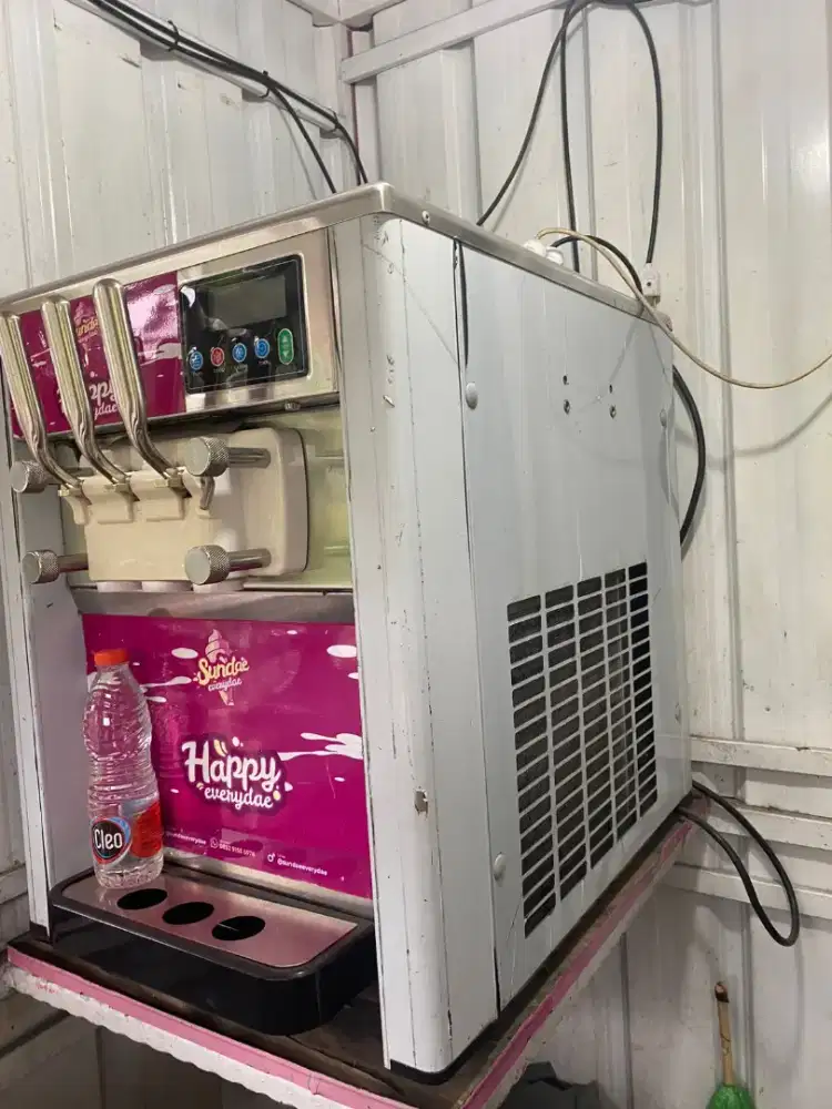 Mesin Es Krim Wirastar