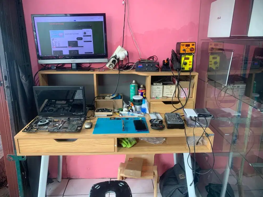 Service Laptop Komputer Dan Handphone