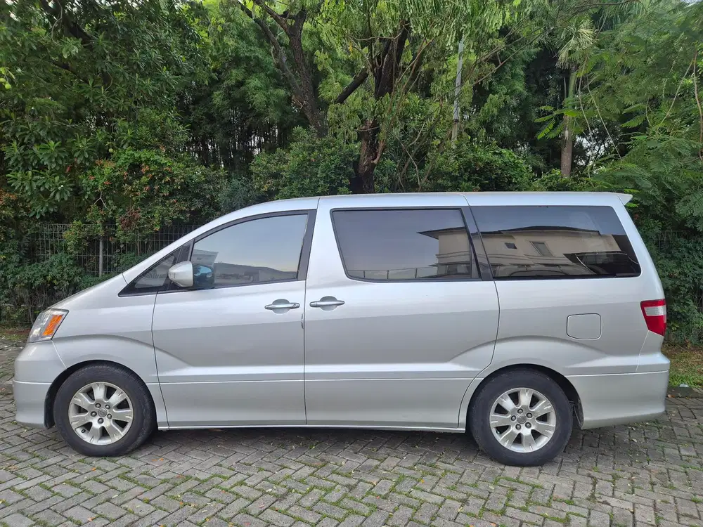 Toyota Alphard 2004 Bensin
