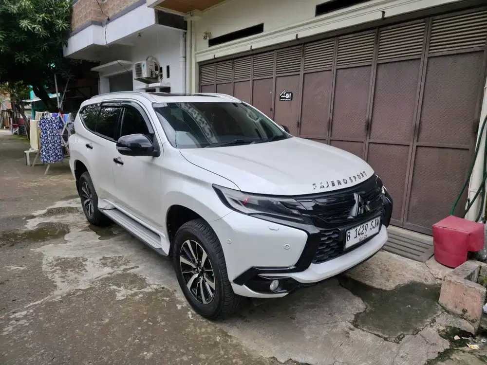 Mitsubishi Pajero Sport Dakar 4x4 Solar Matic AT Tahun 2018 , 2019