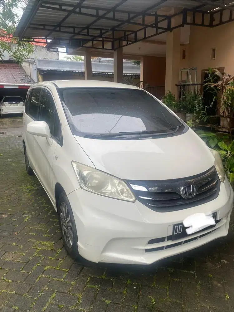 Honda Freed 2012 Type S AT Warna Putih