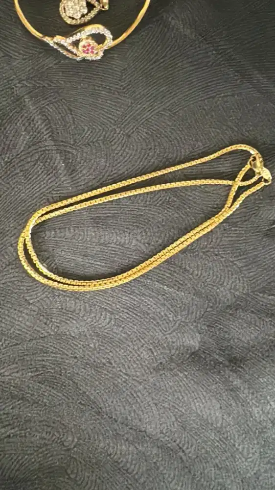 Kami membeli perhiasan anda dengan harga terbaik