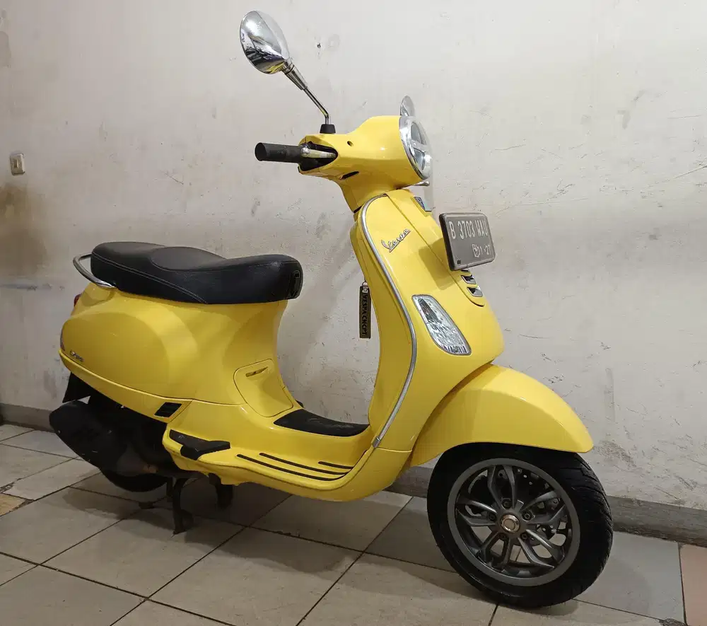 Vespa lx iget 2021 original pajak hidup siap pakai