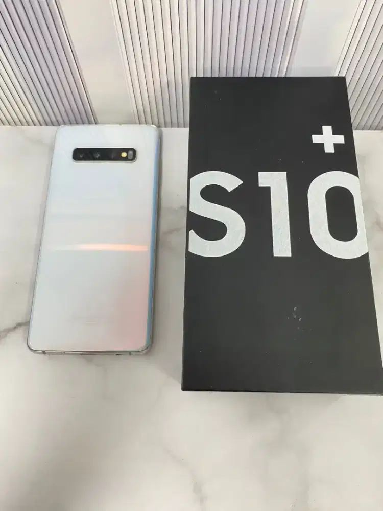 SAMSUNG S10 PLUS 8/128