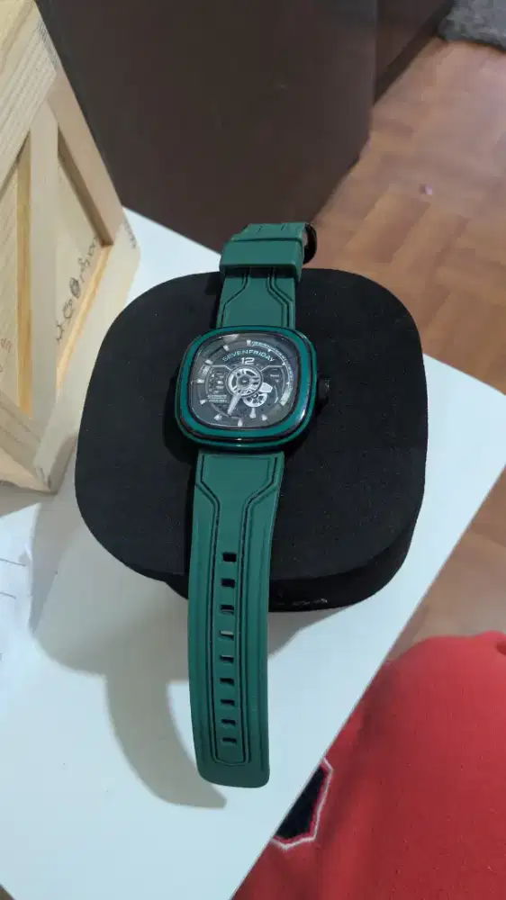 SEVENFRIDAY PS3/05 Official Automatic Sceleton Carbon Green
