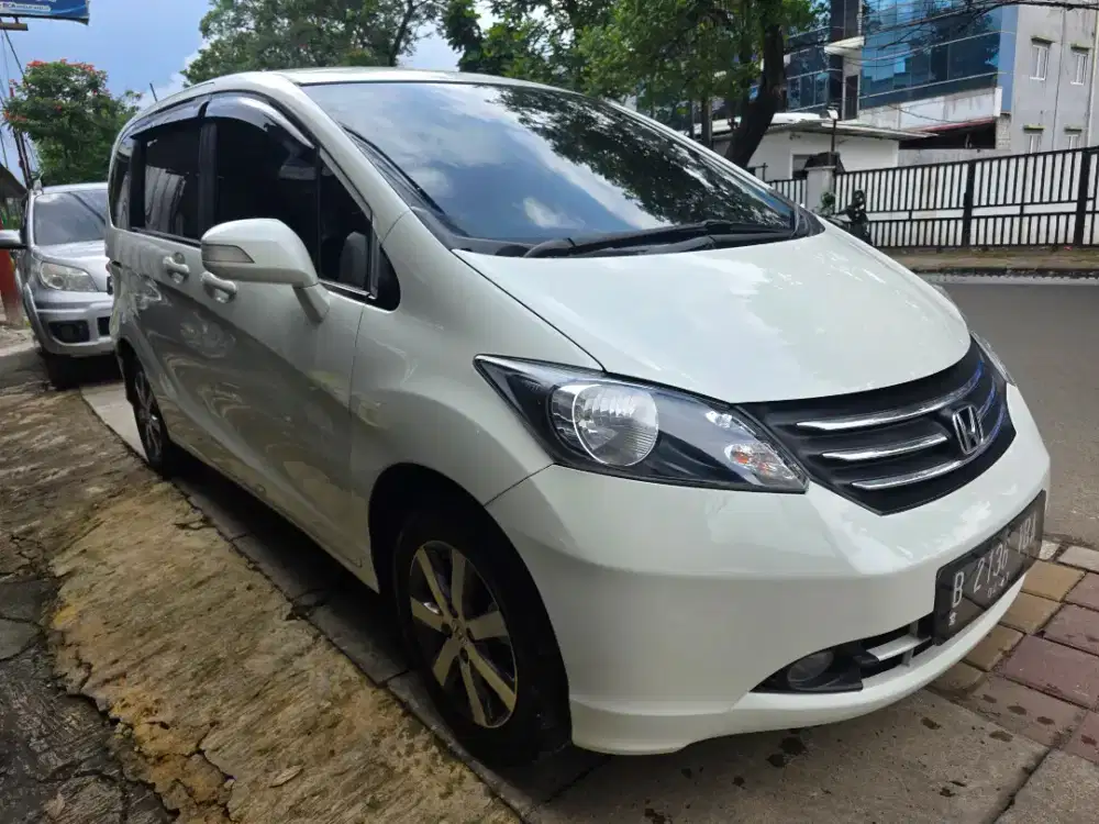 FREED PSD AT MATIC 2012