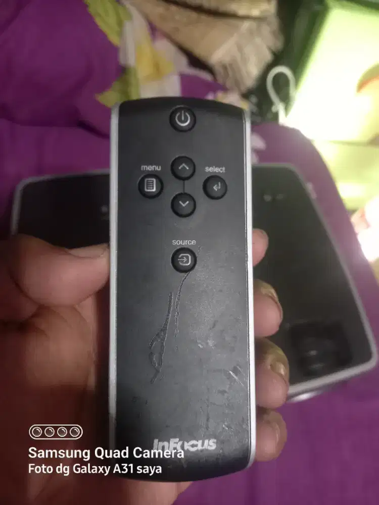 PROYEKTOR MURAH BERKWALITAS