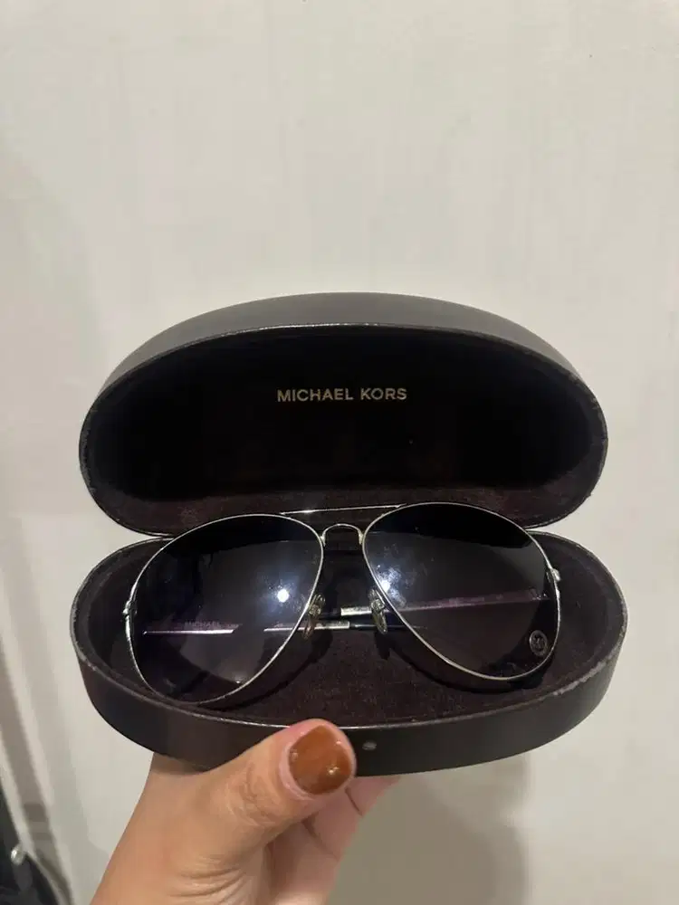Kacamata Hitam Sunglasses Michael Kors