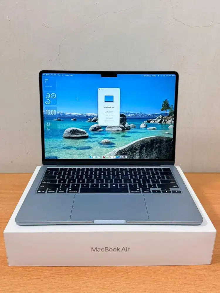 MacBook Air 13 inch M4 Skyblue Second iBox 16/256 Garansi On