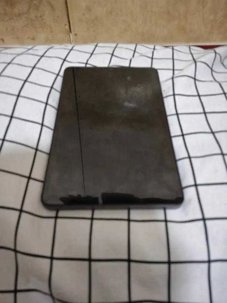 Advan tab V8  penyimpanan 8 / 128 GB