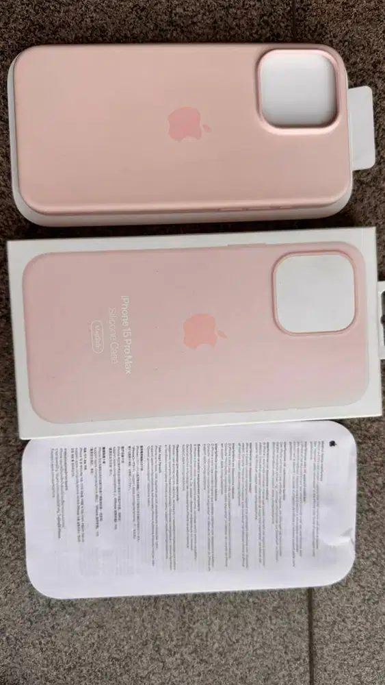 Apple Silicone Case iPhone 15 Pro Max - Pink - 100% Original Apple Sto