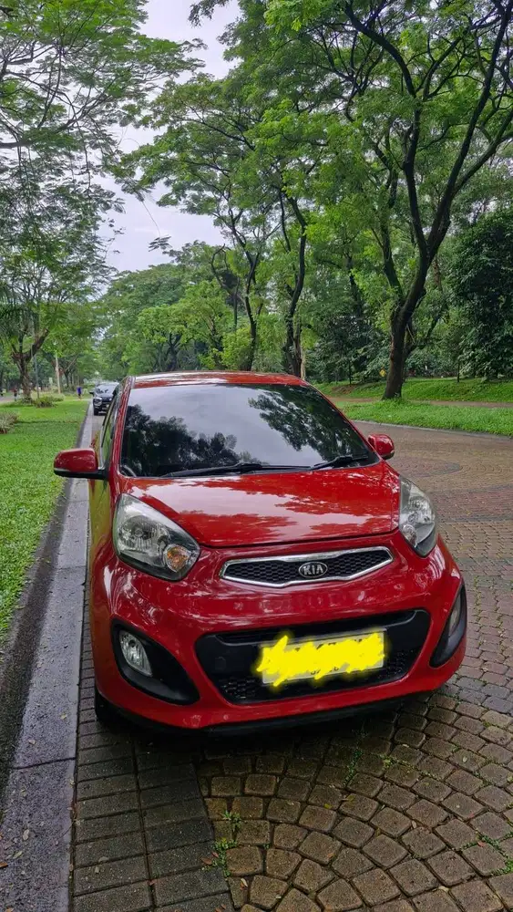 Dijual Mobil KIA Picanto 2013 AT