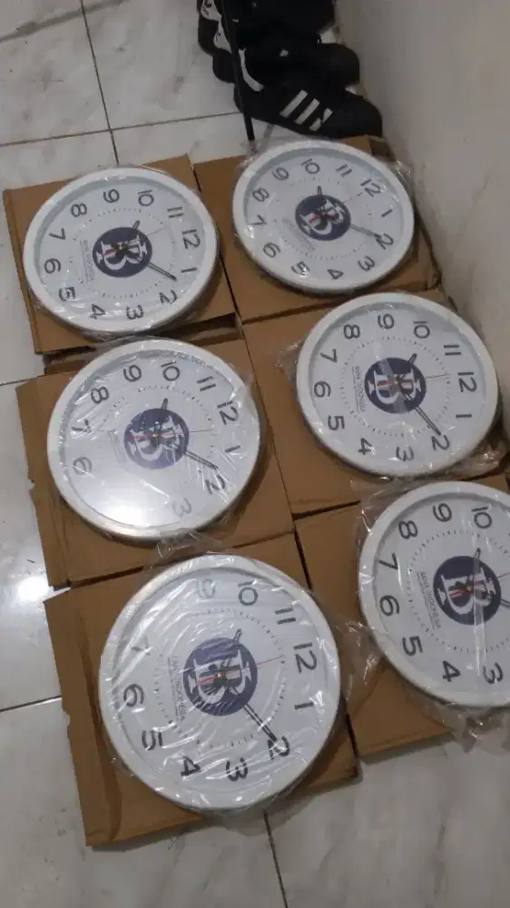 JAM DINDING BANK INDONESIA