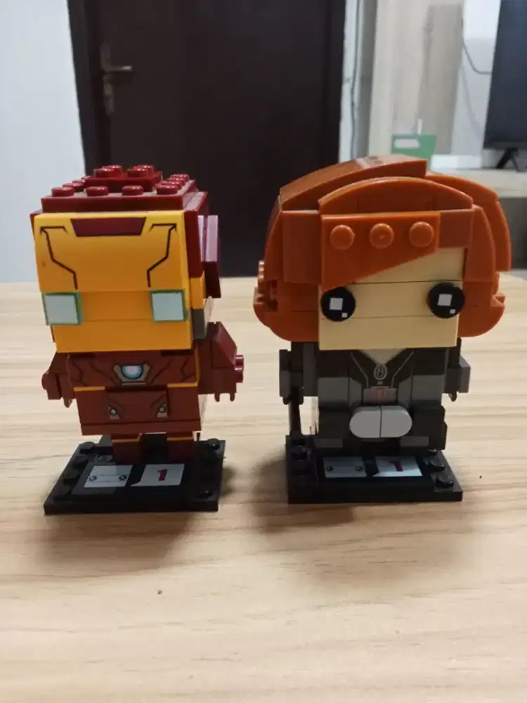 Sepasang LEGO Brickheads Iron Man & Black Widow, COD Cibubur Dsk