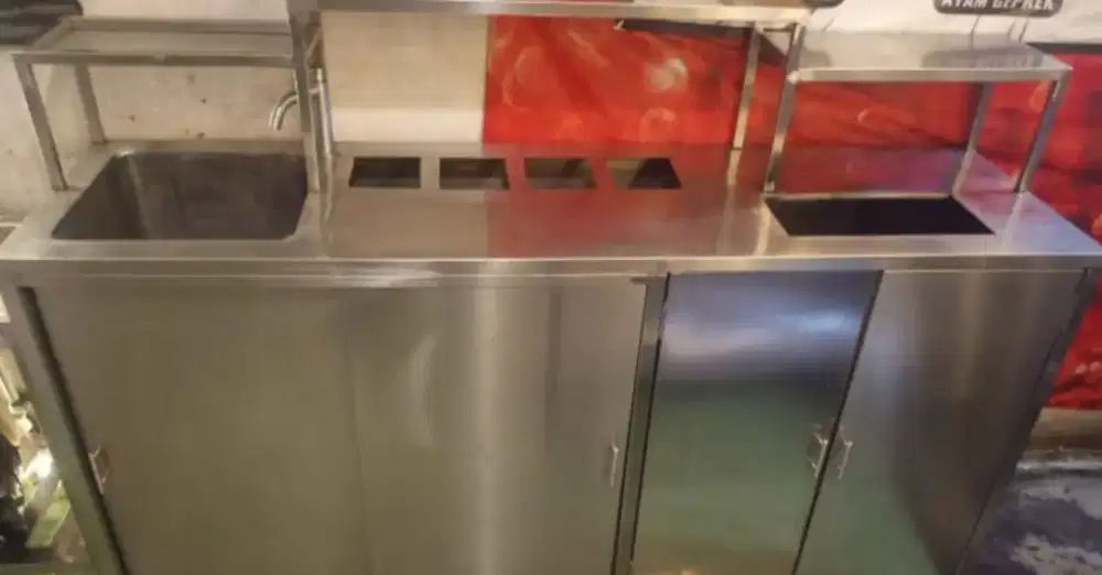 Meja Stainless Plating Kombinasi Sink