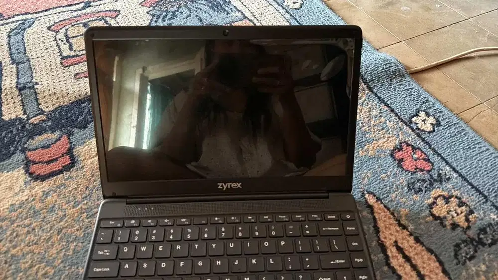 laptop bekas zyrex