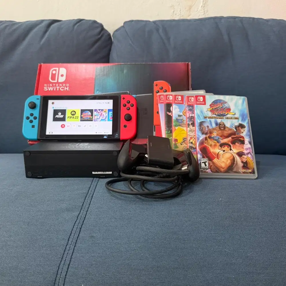 Nintendo Switch V2 + Kaset