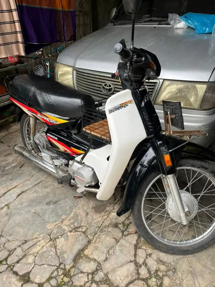 ASTREA IMPRESSA 2000