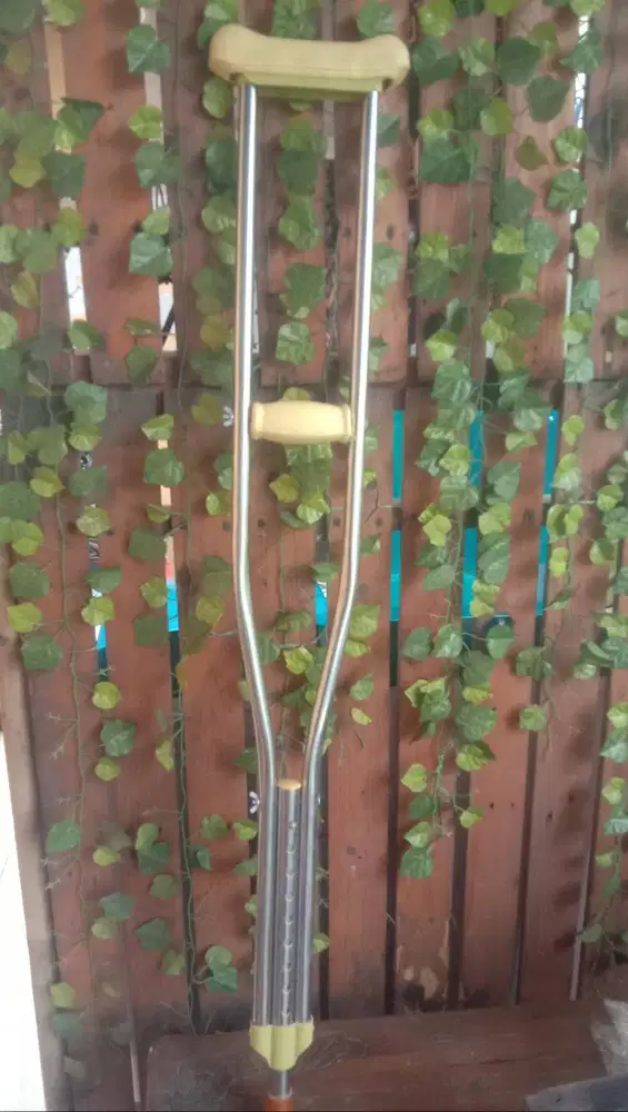 Jual Tongkat Kruk 1 unit