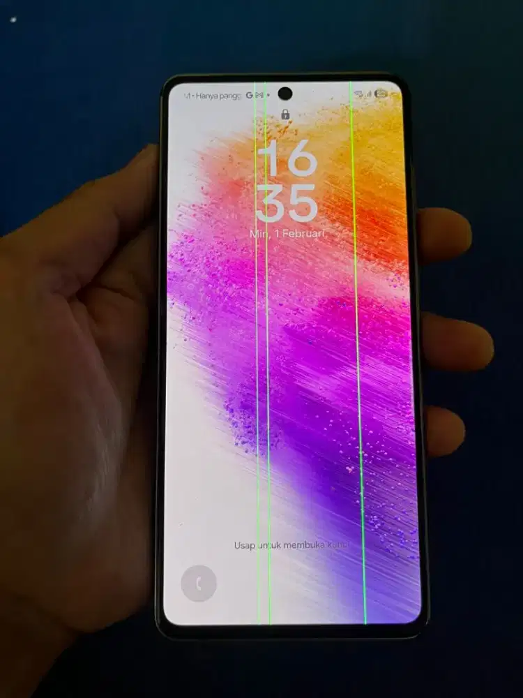 Samsung A73 5g layar bergaris