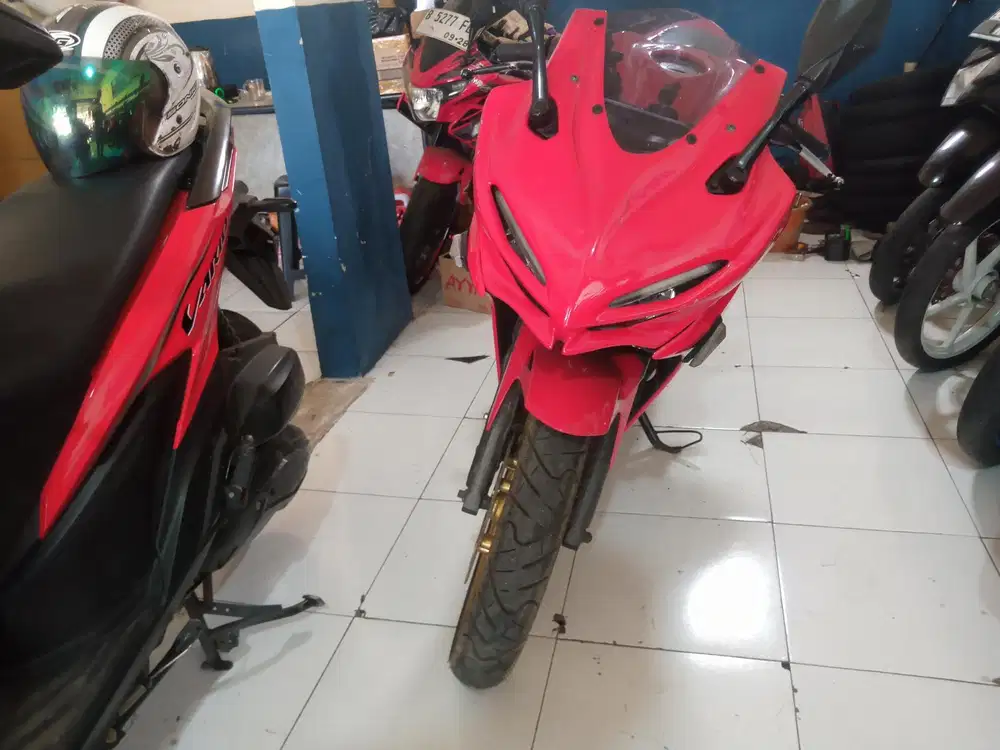 @) FOR SALE HONDA CBR THN 2017 SUARAT LENGKAP