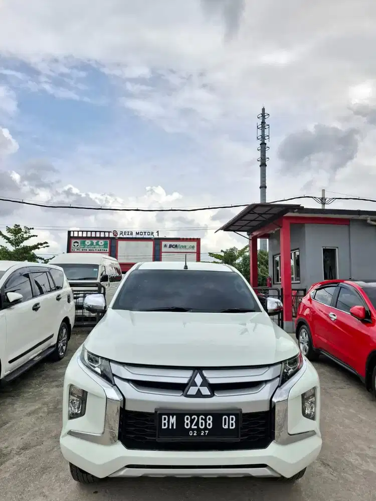 Triton 2021 GLS diesel manual. Km 118rb