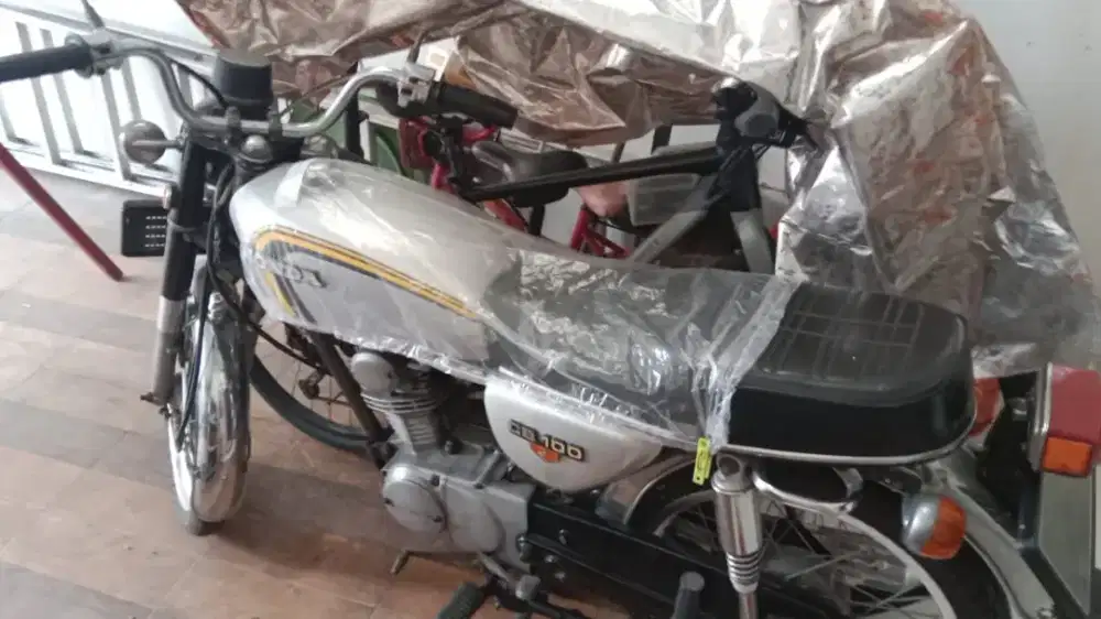 Jual Honda CB 100 Tahun 1976