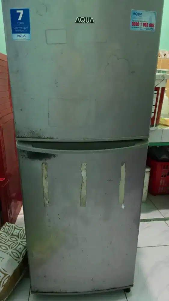 Jual kulkas 2 pintu merek aqua
