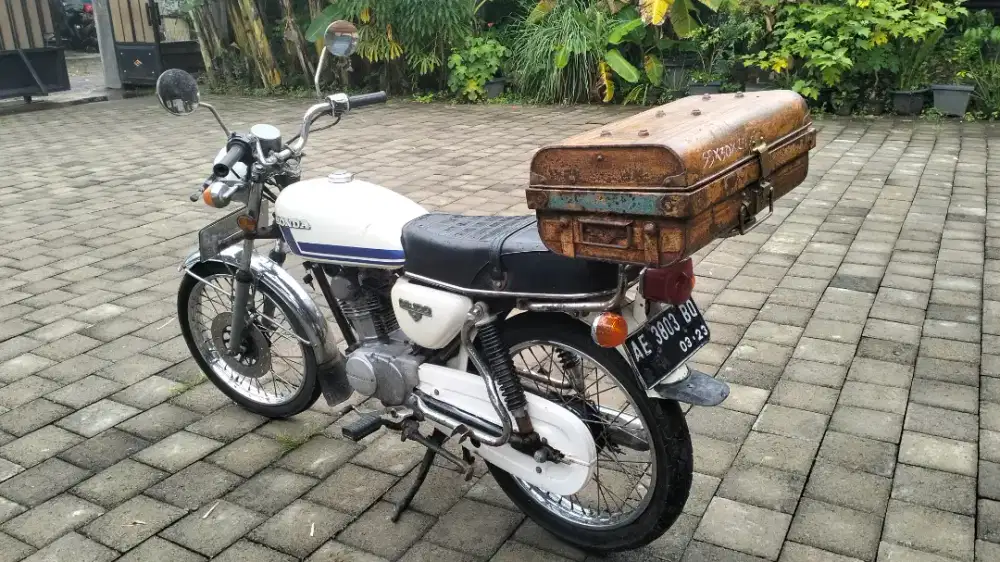 Box kotak peti kuno antik lawas jadul langka