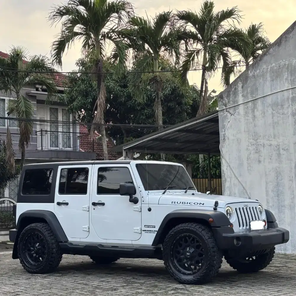 DIJUAL RUBICON WRANGLER PENTASTAR 3.6 2012