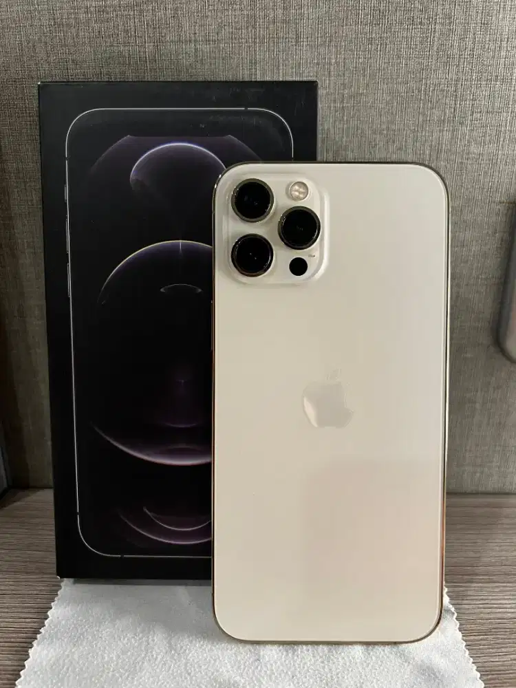 Dijual iPhone 12 Pro Max like NEW