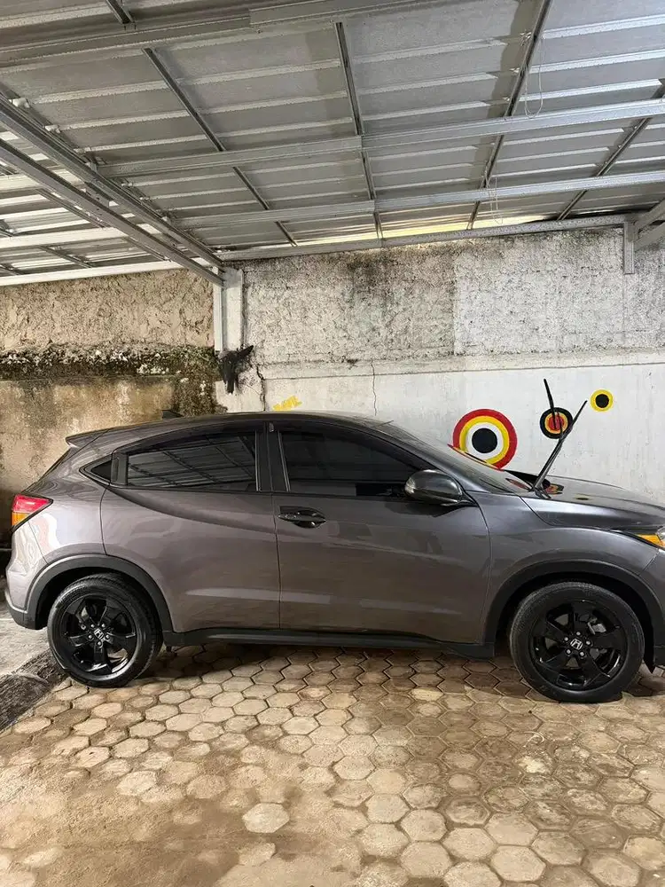 For sale honda Hr-V tipe E tahun 2017