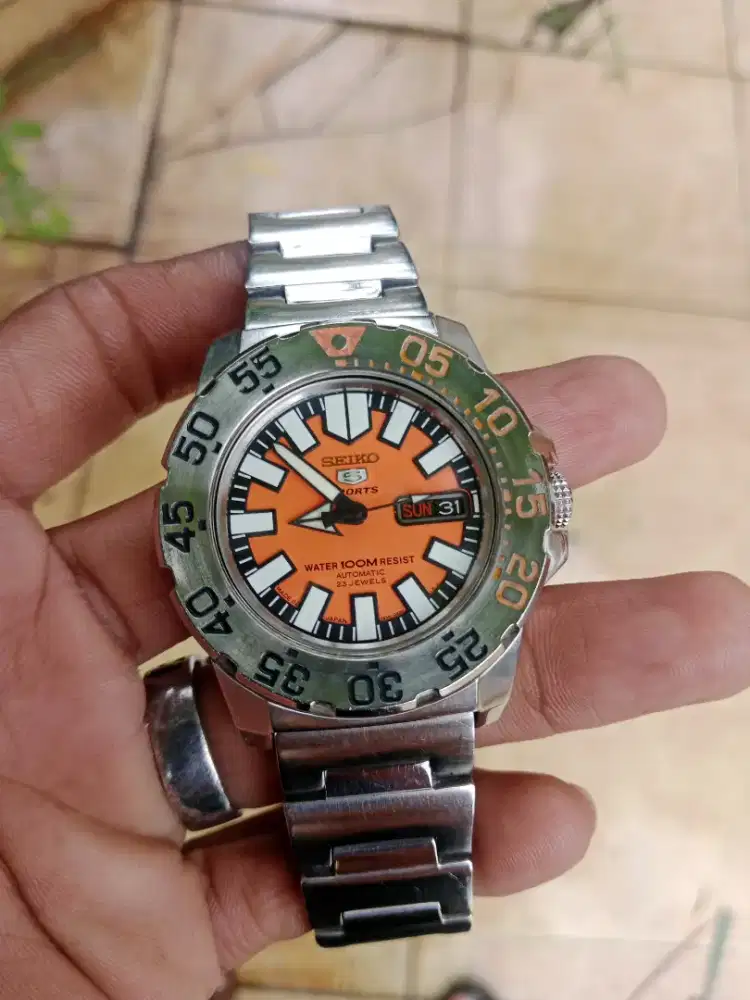 Seiko 5 baby monster orange dial Original