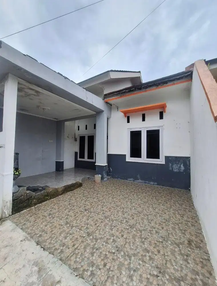 Rumah di griya satria purbalingga