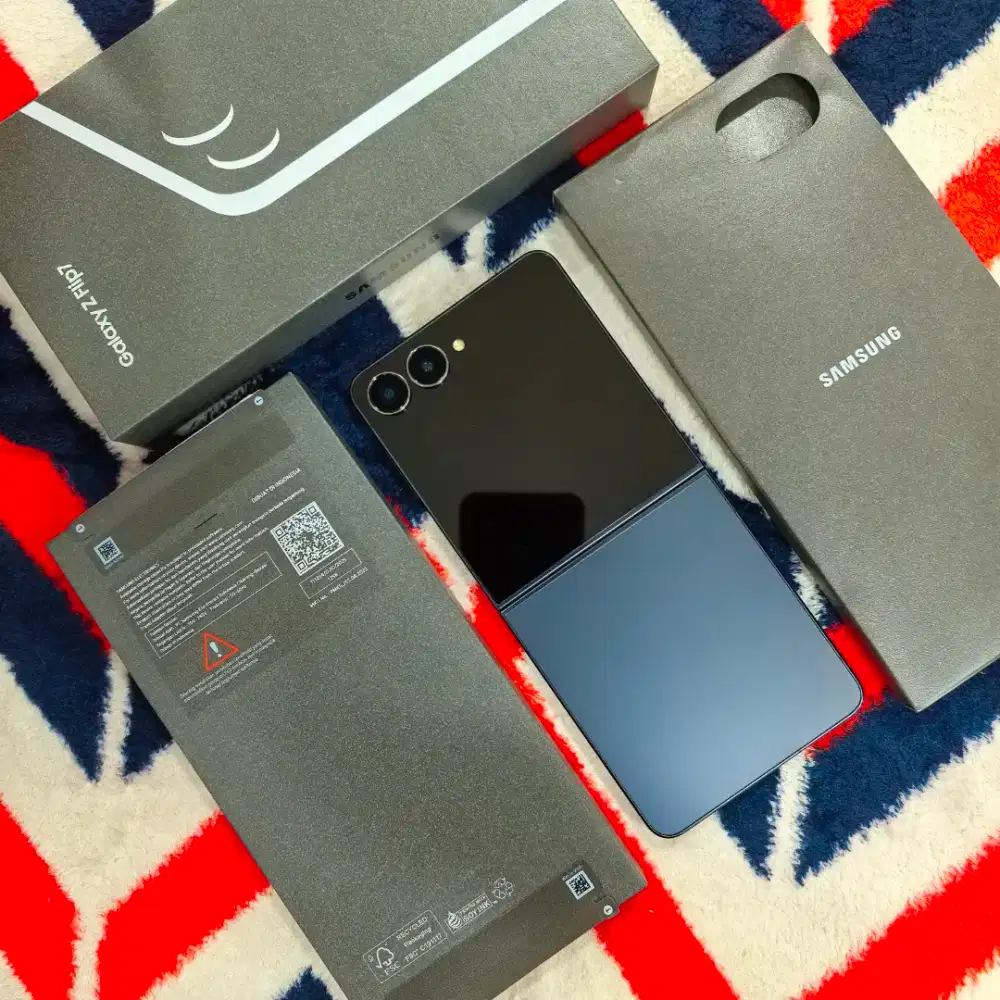 Samsung Galaxy Z Flip 7 5G Ram 12/256 garansi