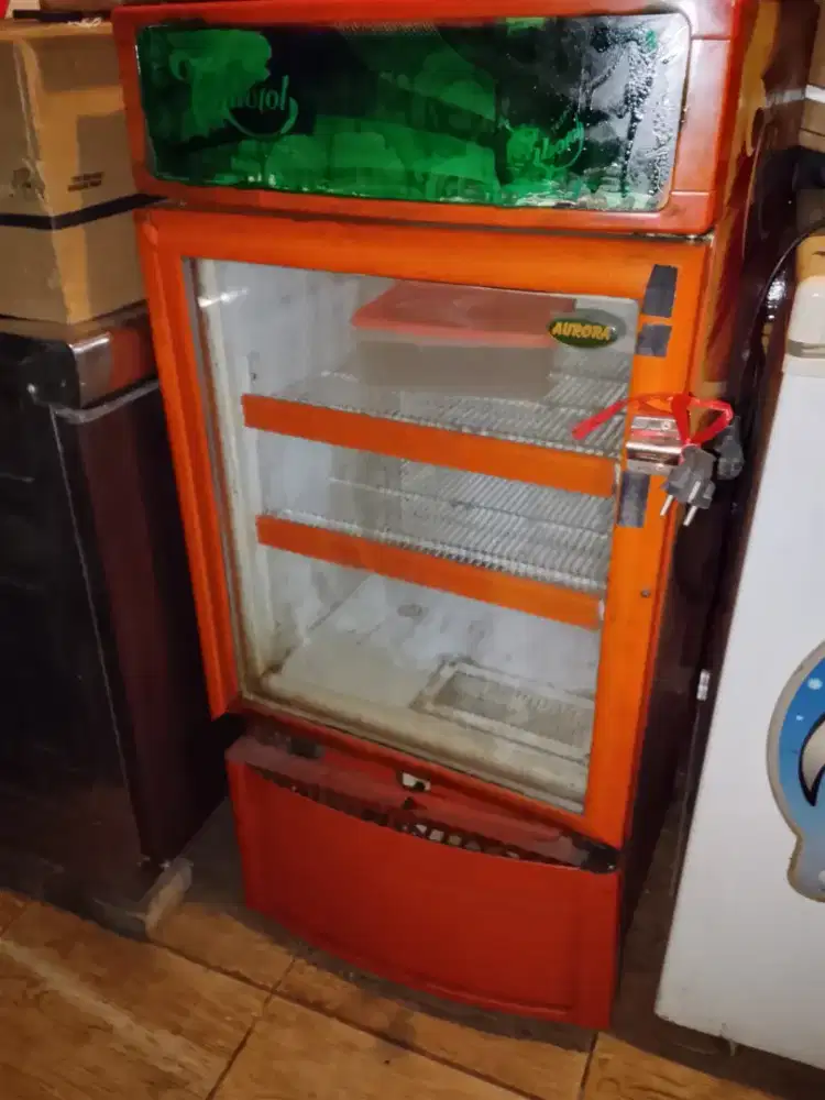 Showcase kulkas minuman normal dingin