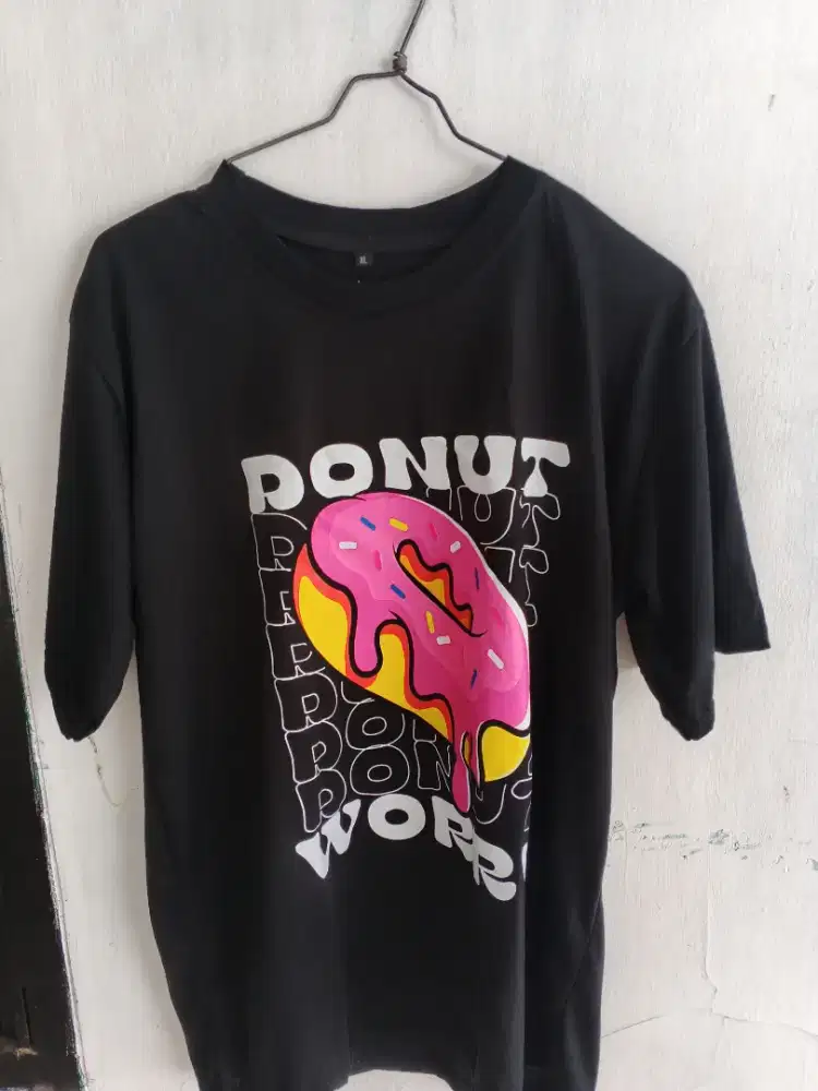 Kaos Casual Donut Worry